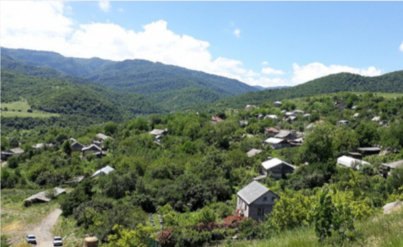 В Киранц пришли проводящие замеры: в селе напряженная обстановка (видео)